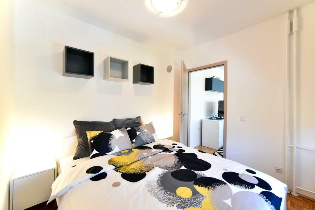 Apartment Place4U Zagabria Esterno foto