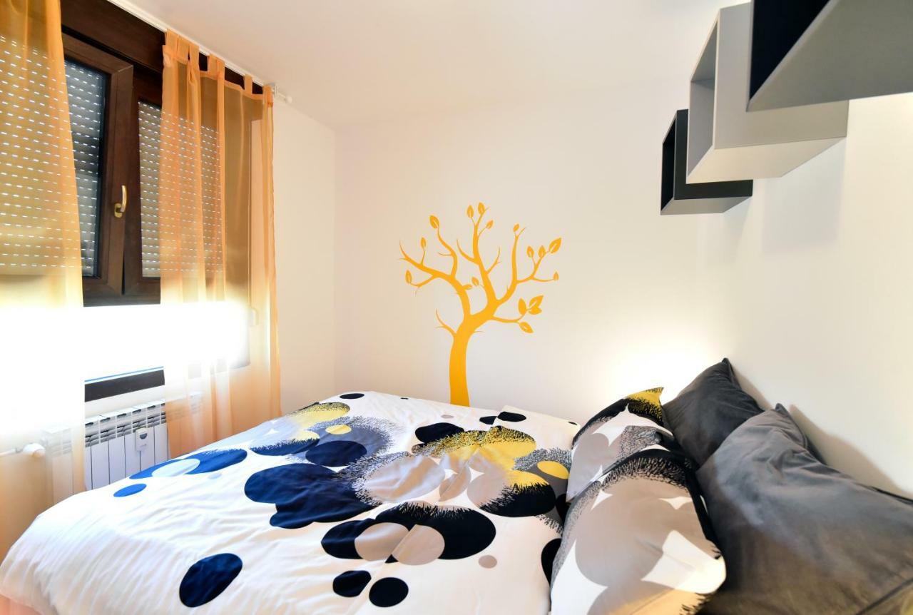 Apartment Place4U Zagabria Esterno foto